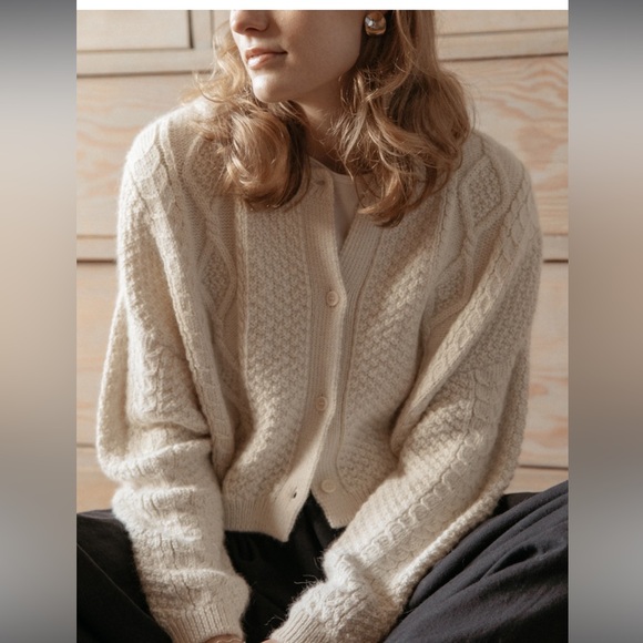 Dawes Cream Cable Knit Cardigan - Picture 3 of 9
